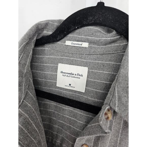 Abercrombie & Fitch Womens Sz M Oversized Button Up Shirt Gray Soft A&F - Picture 3 of 4